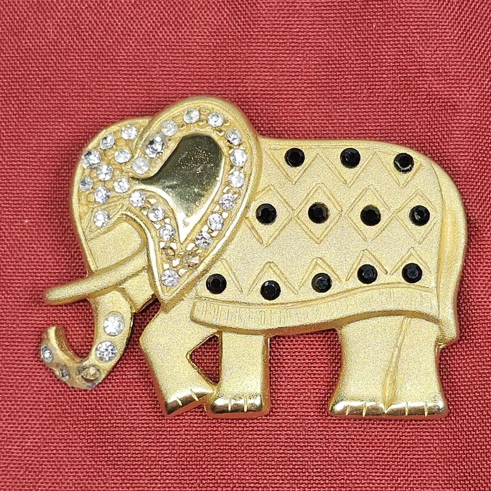 Vintage TONA Signed ELEPHANT BROOCH Gold Toned Metal – Black & Clear Rhinestones
