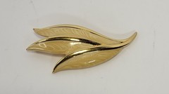Rare Vintage Napier Triple Leaf Enamel Gold Toned Brooch