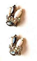 Vntg 1950s 1960s crown prong set rhinestone earrings Juliana milkglass AB stones