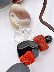 roxsann Red Coral Red Jasper Chalcedony Stone Black Beaded Necklace Vtg