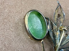 Green Jade Cabochon Floral Filigree Leaf Vintage Sterling Silver 925 Brooch Pin