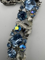 Vintage Lisner Necklace Blue Aurora Borealis AB Rhinestone Leaf Choker READ