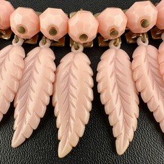 Vintage Pink Leaf Fringe Choker Necklace Carved Acrylic Beaded Chain Cha Cha