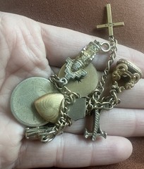 Vintage 7″ 12K GF Gold Filled Charm Bracelet 9 Charms Old Locket Fob 32g H6