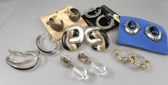 Vtg Mod Retro Varying Colors & Multi Styles LOT of 7 Post Pierced Earrings 151Y
