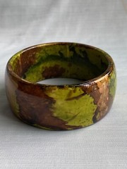 Vintage Green Yellow Brown Swirled Bakelite Bangle Bracelet 67mm