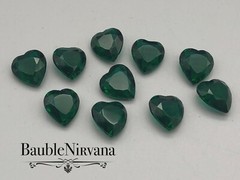 Vintage Heart Shaped Dark Emerald Green Glass Faceted Rhinestones Set 10