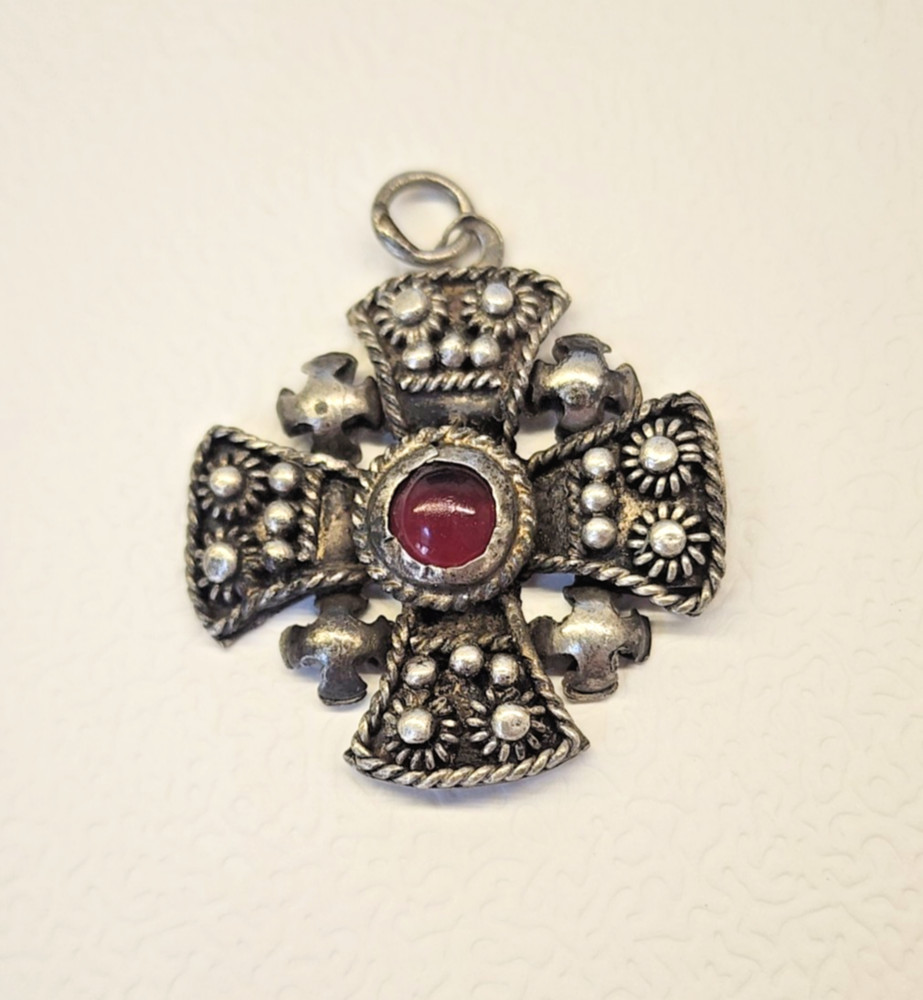 995 Silver Jerusalem Crusader Maltese Cross Pendant Ruby Red Cabochon Religious