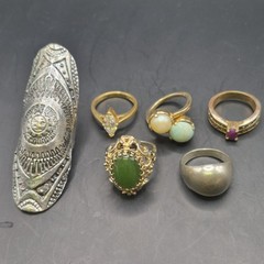 Vintage 6 Ring Collection Lot Size 5 Red Green Blue Faux Pearl Gold&Silver Tone