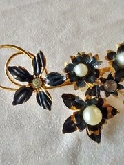 Vintage Rhinestone Enamel Faux Pearl Floral 3″ Brooch Pin Stamped Made Austria