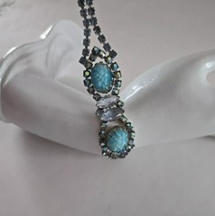 1950s Aurora Borealis AB Rhinestone & Blue Molded Glass Bracelet 7.25″