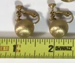 Napier Signed Earrings Brushed Gold Tone Screw Back Button Half Inch Round