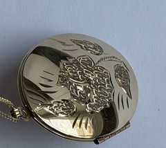 N/C 12k Gold Filled Chain & Etched Floral Locket Pendant Necklace