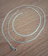 Vtg 925 Italy Sterling Silver 2.5mm Herringbone Chain Necklace 24″ long