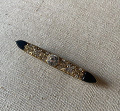 VINTAGE Art Deco Gold-tone Cubic Zirconia Center ONYX Bar Brooch Pin J308