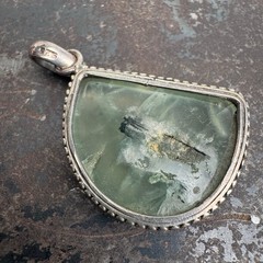 Vtg Prehnite Sterling Silver Pendant – 15.09 Grams