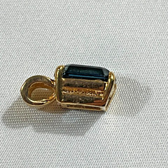 Vintage Deco Style London Blue Topaz Glass Pendant Stud Earrings Set Gold Tone