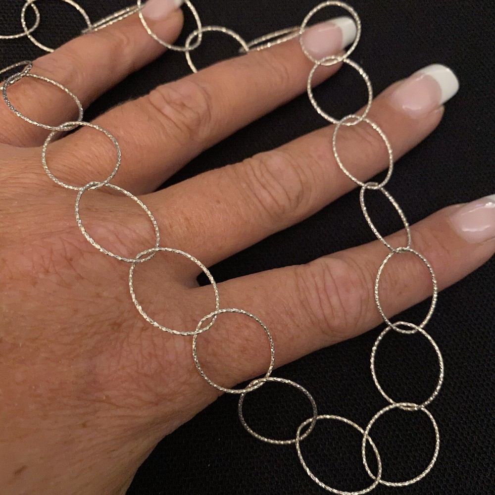 LIGHTWEIGHT ESTATE STERLING SILVER CIRCLE LINK TEXTURE DETAIL NECKLACE 18.25”