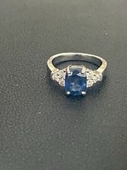 Gorgeous 14KT White Gold 2.50CT Sapphire And 0.48CTW Diamond Ring. Size 6 (FL426