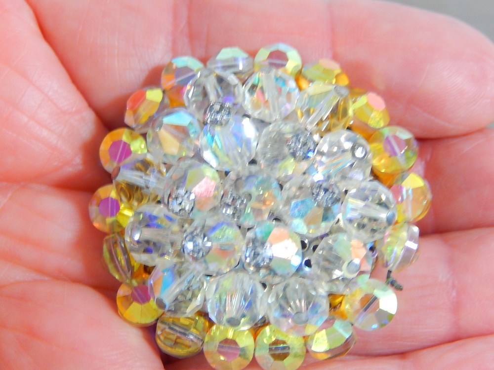 VTG 1950’s AB CRYSTAL & GOLD AB CRYSTAL WIRED RHINESTONE DOMED BROOCH PIN