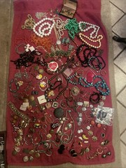 Lot Vintage Costume Jewelry Modern Mixed Wear Craft Resell Necklace Earrings Etc
