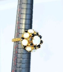 Vintage Stretch Ring Opalite Onyx Gold Tone Strech Band 6, 7, 8