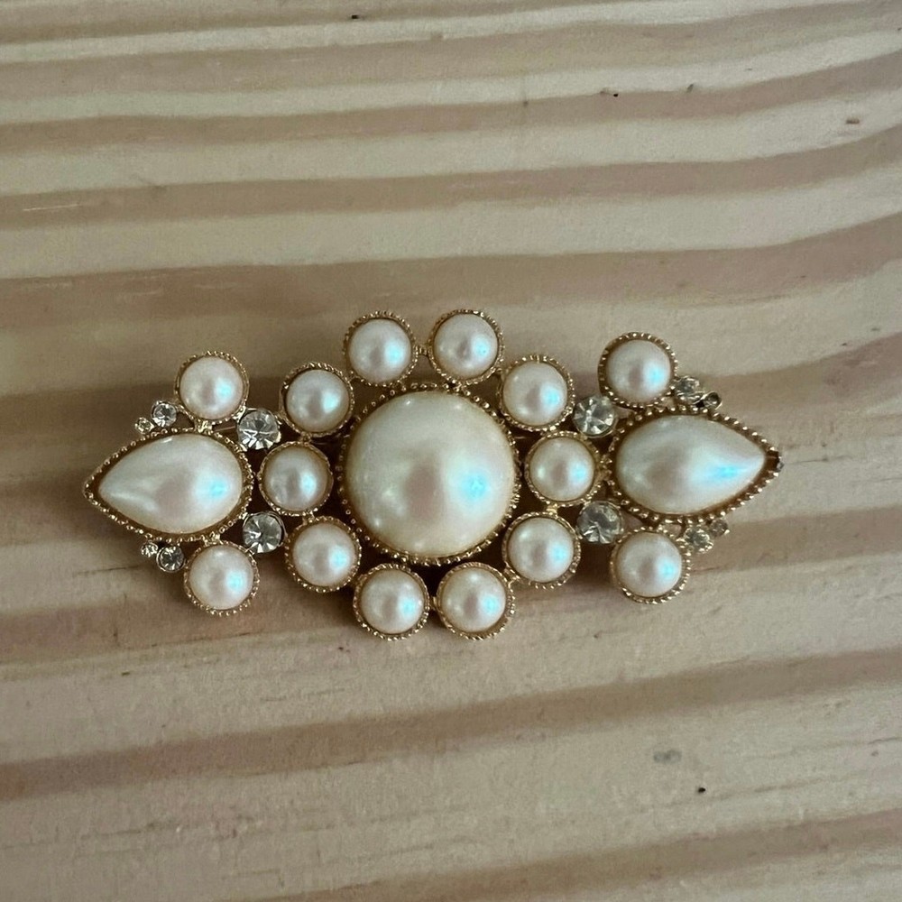 Vintage Richelieu Faux Pearl & Rhinestone Brooch- 2.75″ x 1.25″ Round/Oval Beads
