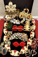 Vintage Estate Costume Jewelry Lot! MONET, NAPIER and more!