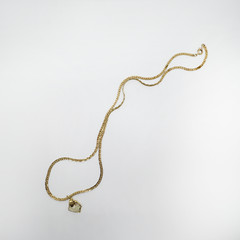Vintage Gold-Tone Herringbone Chain Necklace with Raw Crystal Quartz Pendant