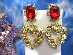 Beautiful Medieval Golden Hearts Earrings RED Glass Stone HEARTS Statement NWT