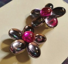 Adorable! “Jelly Bean” Look Hot Pink and Lavender ACRYLIC Flower 1.5″ Earrings!