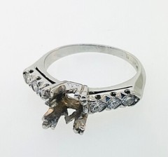 Vintage 1950’s Platinum Diamond Engagement Ring Fishtail Setting