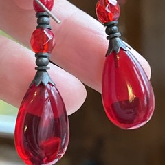 Vintage Red Glass Teardrop Cabochon & Faceted Dangle Drop Pierced Earrings