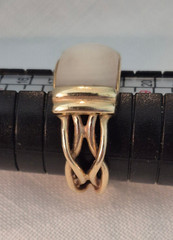 Vintage Custom Designed 14K Yellow Gold Ring Size 8 6.9 grams
