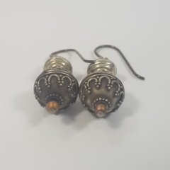 ROUND SILVER TONE DROP DANGLE VINTAGE HOOK EARRINGS WITH INTRICATE DESIGN