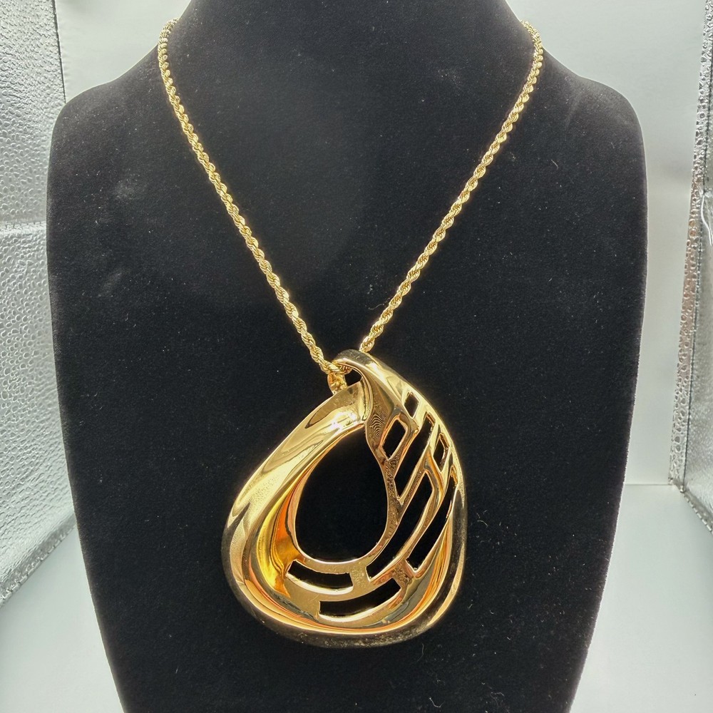 Vtg 80s Trafari Gold Pendant Statement Necklace 18″
