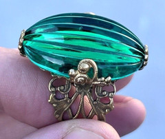 Vintage Emerald Green Glass Ribbed Cabochon Brass Filligree Ring Sz 10 Art Deco