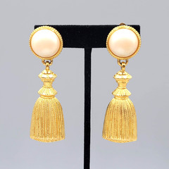 Vintage Ben-Amun Faux Pearl Clip On Earrings Gold Plated Run Way Tassel 3 1/8″