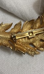 Vintage Signed CORO 1961 Goldtone 3 1/8” Long Leaf Brooch Pin