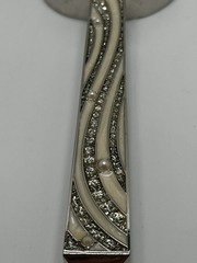 Rhinestone And Faux Pearl Enamel Ice Scooper