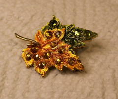 Maple Leaf dual purpose brooch pendant orange green with rhinestones 2011 FL