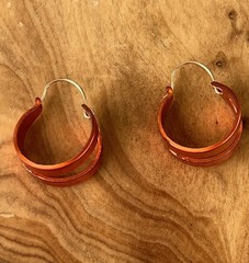 Vintage Copper Orange Hoop Earrings 14KT Wire Posts Retro Mod 1/2” Hoops NOS