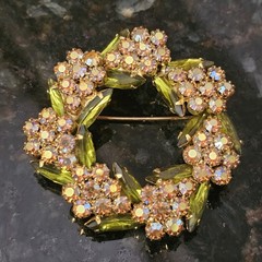 Vtg JULIANA Floral Wreath Brooch Green Navette & Aurora Borealis Rhinestones 2′