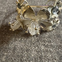 Vintage Flower Braelet w/ Rhinestones