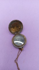 NO TARIFFS Vintage Gold Tone Locket Etched Antique