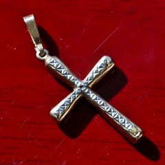 14k multi tone gold pendant 1.35″ diamond cut cross charm vintage 0.70gr N3392