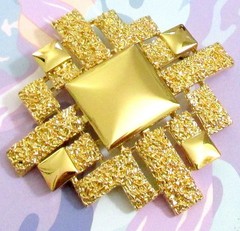 VTG RUNWAY LARGE MONET PAS D’OR GP BROOCH PENDANT BRUTALIST/GLOSSY MODERNIST 70s