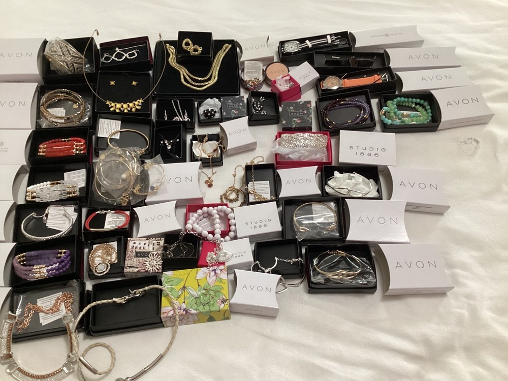 Vintage AVON Jewelry Lot In Original Boxes 39 pieces 3#8 ozs 2014 -2022