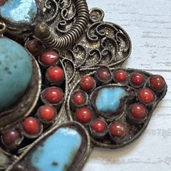 Vintage Nepal Tibet Carved Foo Dog Pendant Necklace Coral Lapis Turquoise Tone