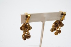 Vintage Clip On Earrings Gold Tone Textured Ball Z3